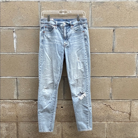 GAP Light Blue Distressed Skinny Jeans - Picture 5 of 6